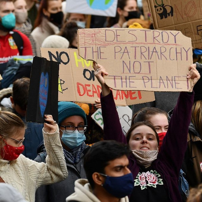 Zöld fronton dőlhet el a bankok versenye a jövő generációiért