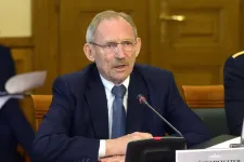 Pintér Sándor találkozna a pedagógusok képviselőivel