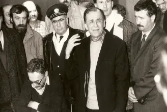 Ion Iliescu elveszítheti a forradalmárigazolványát