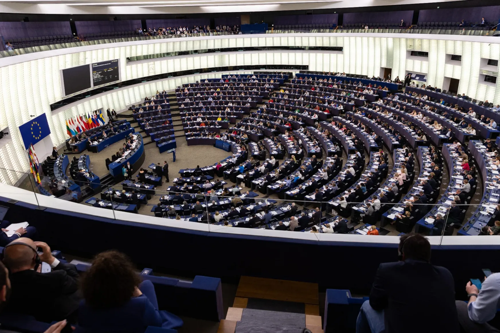 Európai Parlament: nem a lengyel helyreállítási terv jóváhagyására