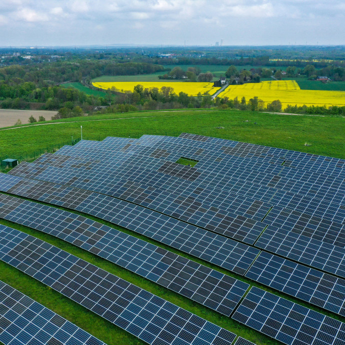 Ilyen energiaárak mellett már sok kkv-nak is megéri napelemet telepíteni