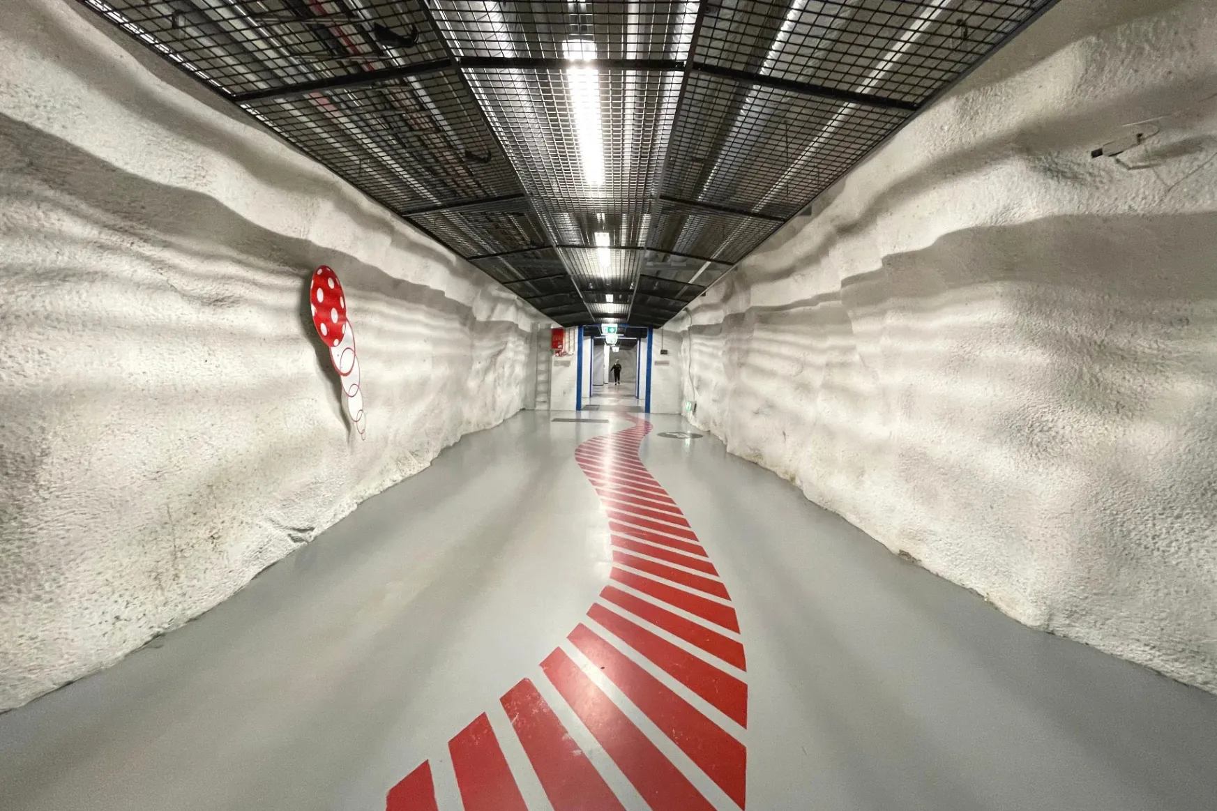 20 méter mélyen a gránitban: megnéztünk belülről egy finn atombunkert