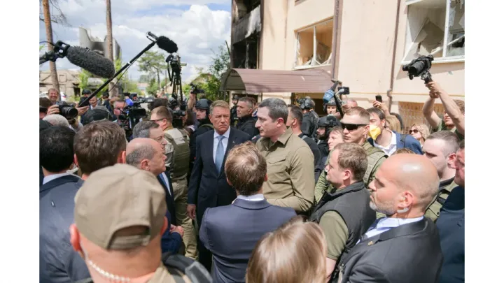 A magasrangú politikusok látogatását nagy sajtóérdeklődés övezte – Fotó: presidency.ro