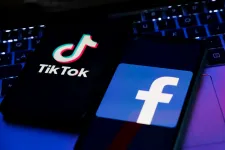 A Facebook a saját fegyverét fordítaná a TikTok ellen, teljesen átalakulhat a hírfolyam