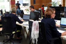 A rugalmas helyett a biztos munkahelyet keresik a dolgozók a romló gazdasági kilátások miatt