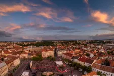 „Filmeket csináljatok, ne háborút!” – Elkezdődött a 21. TIFF