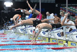 Ötödik a férfi gyorsváltó, Hosszú nyolcadik hellyel döntős az úszó-vb-n