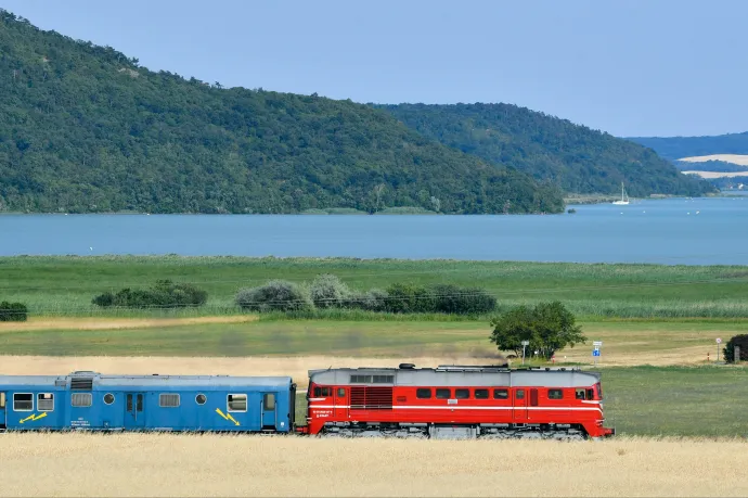 Már 6 éve körbevonatozható lehetne a Balaton