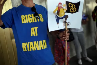 Három országban is sztrájkolnak a Ryanair légiutas-kísérői