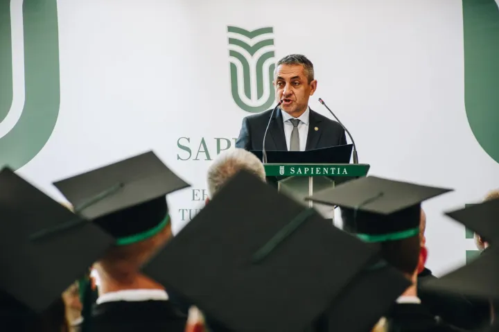 További támogatást ígért Potápi Árpád a Sapientiának az egyetem tanévzáró ünnepségén