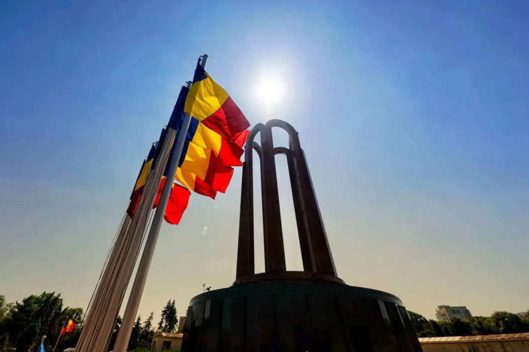 Román védelmi miniszter Hargita megyében: akkor fejlődhet az ország, ha a többség és kisebbség tiszteli egymást
