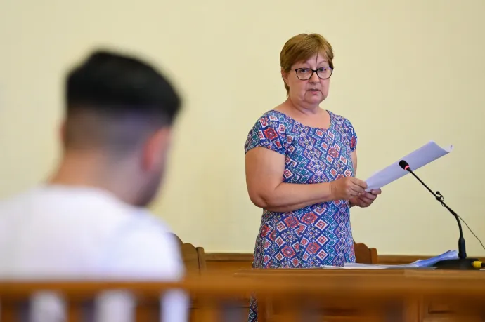 Két barátnőjét is majdnem megölte, 12 évet kapott