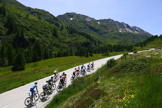 A 85. Tour de Suisse 2022&#8239;6., 177,5 km-es szakasza, Locarno és Moosalp között, 2022. június 17-én – Fotó: Tim De Waele / Getty Images
