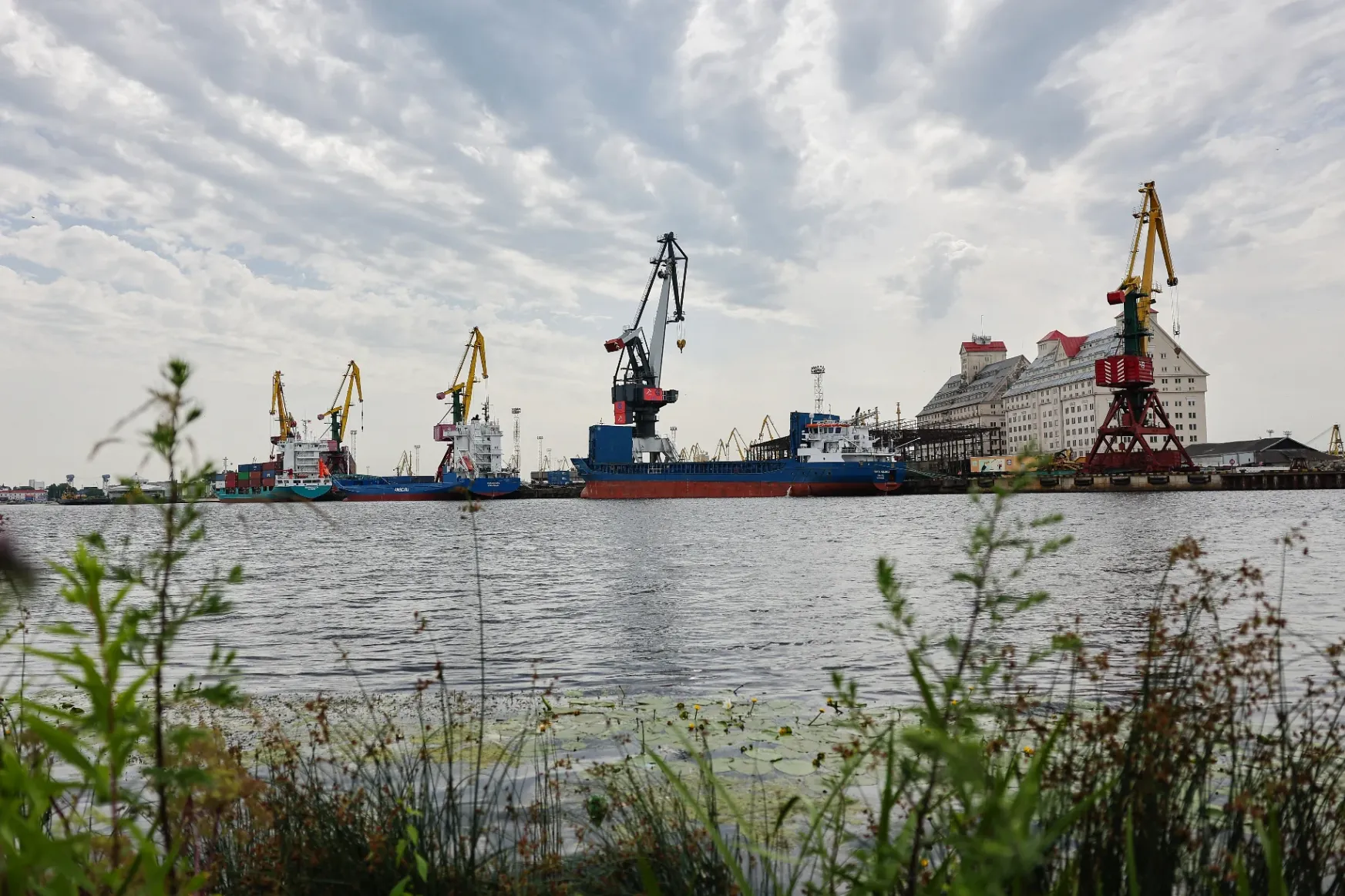 Oroszország elsüllyeszthetetlen anyahajója körül kezdődhet fegyverkezési verseny Moszkva és a NATO között