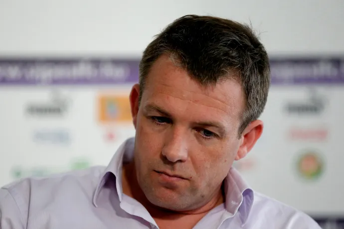 Mégsem sikerült eladni az Újpest FC-t