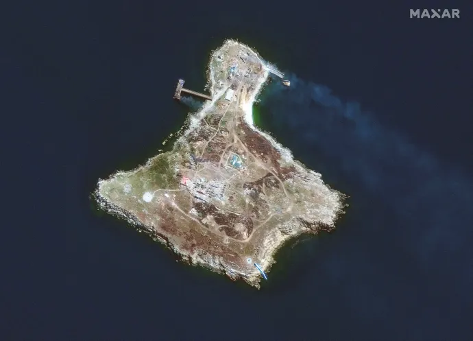Műholdképen a Kígyó-sziget 2022. június 30-án – Fotó: Maxar Technologies / Reuters