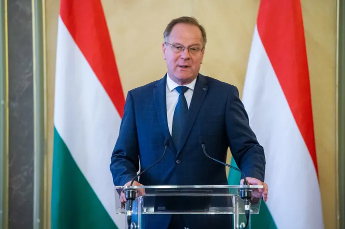 Navracsics megírta a válaszlevelet az EU-nak, bízik abban, hogy lesz megegyezés