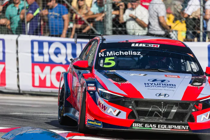 Michelisz kikalapált autóval a top 5-ben a portugáliai WTCR-időmérőn