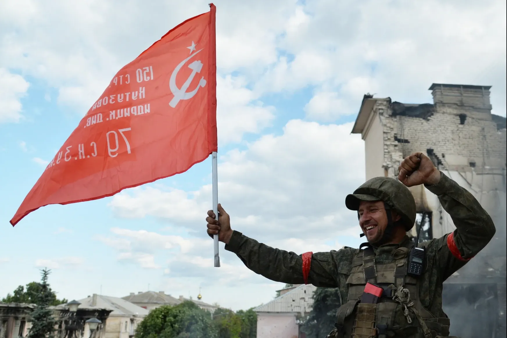 „A vasakarat és a hazaszeretet nem elég a sikerhez” – feladta az ukrán hadsereg Liszicsanszkot