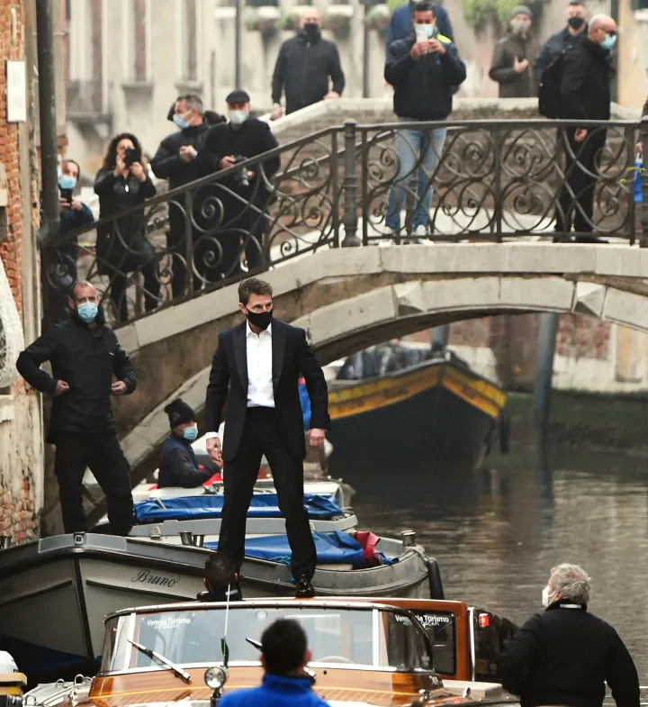 A Mission Impossible : Lybra forgatása Velencében 2020. októberében – Fotó: Andrea Pattaro / AFP