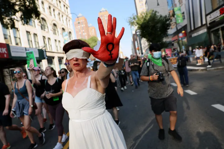 Amerikában már nem garantált az abortuszhoz való jog, és ez hozzánk is begyűrűzhet