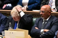 Boris Johnson új miniszterei 24 órát sem vártak, máris hátba szúrták
