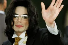 Eltűnt a netről három olyan Michael Jackson-dal, amelyekről többen azt állítják, hogy hamisítványok