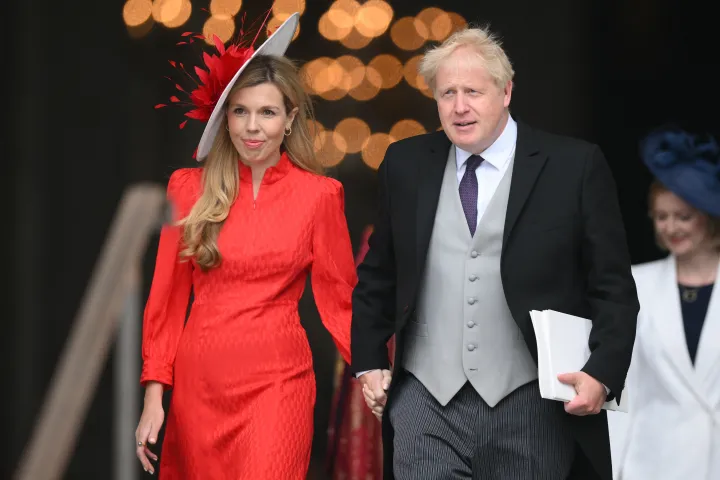 Boris és Carrie Johnson II. Erzsébet királynő platinajubileumán – Fotó: Daniel Leal / AFP