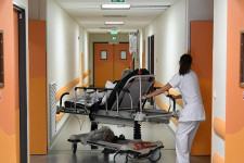 Rövidülnek a várólisták a magyar egészségügyben, de még így is a leghosszabbak közé tartoznak