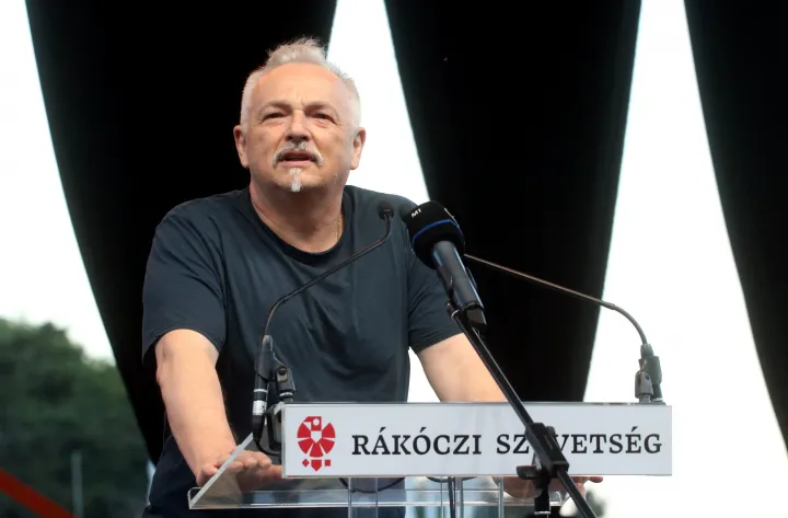 Hernádi Zsolt a Rákóczi Szabadegyetemen tartott előadásán 2022. június 23-án – Fotó: Vajda János / MTI