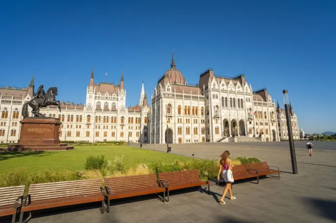 Tüntetés szerveződik a Parlament elé az új kata miatt