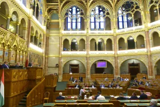 Imacsoport alakult a parlamentben