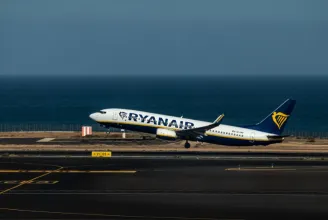 Sztrájkolnak a Ryanair spanyol dolgozói, járatok sorát kell törölni vagy eltolni