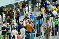 Szellemjáratok százaival próbálja legyűrni a légi közlekedési káoszt a Lufthansa