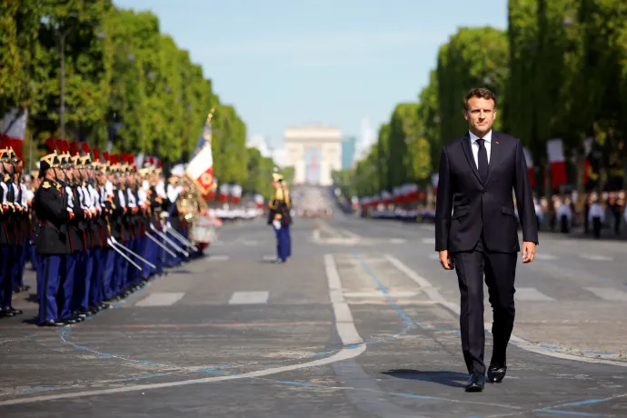 Emmanuel Macron francia elnök a Bastille-napi nemzeti ünnepen 2022. július 14-én, Párizsban – Fotó: Sarah Meyssonnier / Reuters