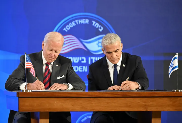 Joe Biden és Jaír Lapid Jeruzsálemben, 2022. július 14-én – Fotó: Mandel Ngan / AFP 