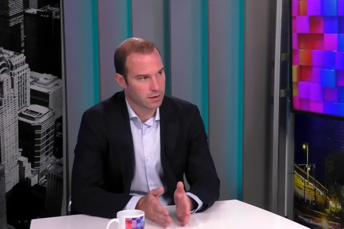 Hollik: Akik a hídon vannak, nem a kata megváltoztatása ellen tüntetnek