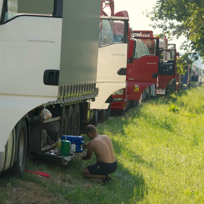 Idehaza és Lengyelországban is egyre inkább fenyeget a legrosszabb gazdasági kombináció