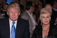 Leesett a lépcsőn, ez okozta Ivana Trump halálát