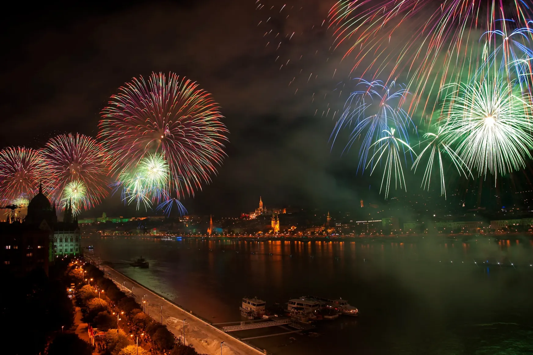 Tíz évig titkolják, mennyibe kerül Európa legnagyobb tűzijátéka augusztus 20-án