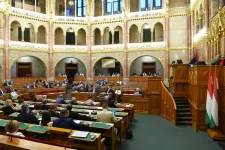 Publicus: A fideszesek többsége sem ért egyet a kormánymegbízottak és megyék átnevezésével