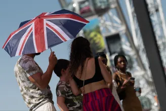40,2 fokkal megdőlt a melegrekord Nagy-Britanniában, még egy hétig kitarthat a hőhullám Európában