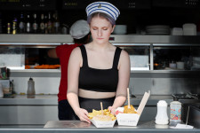 20 éve nem zuhant akkorát a bérek értéke Nagy-Britanniában, mint az utóbbi pár hónapban