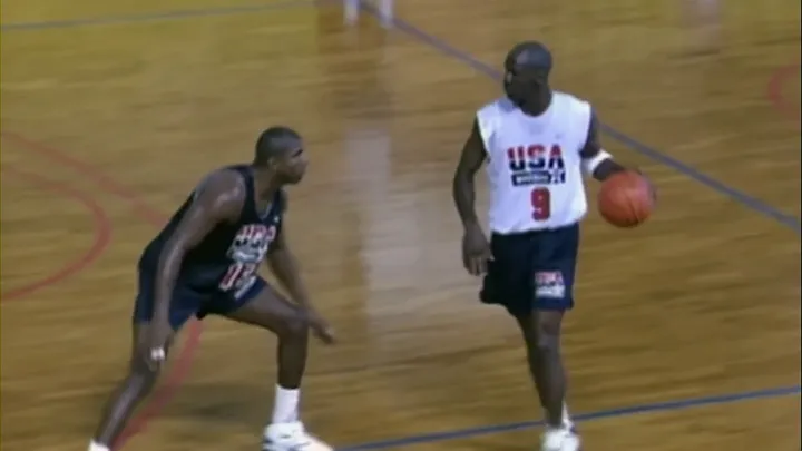Johnson és Jordan az edzőmeccsen – Forrás: NBA