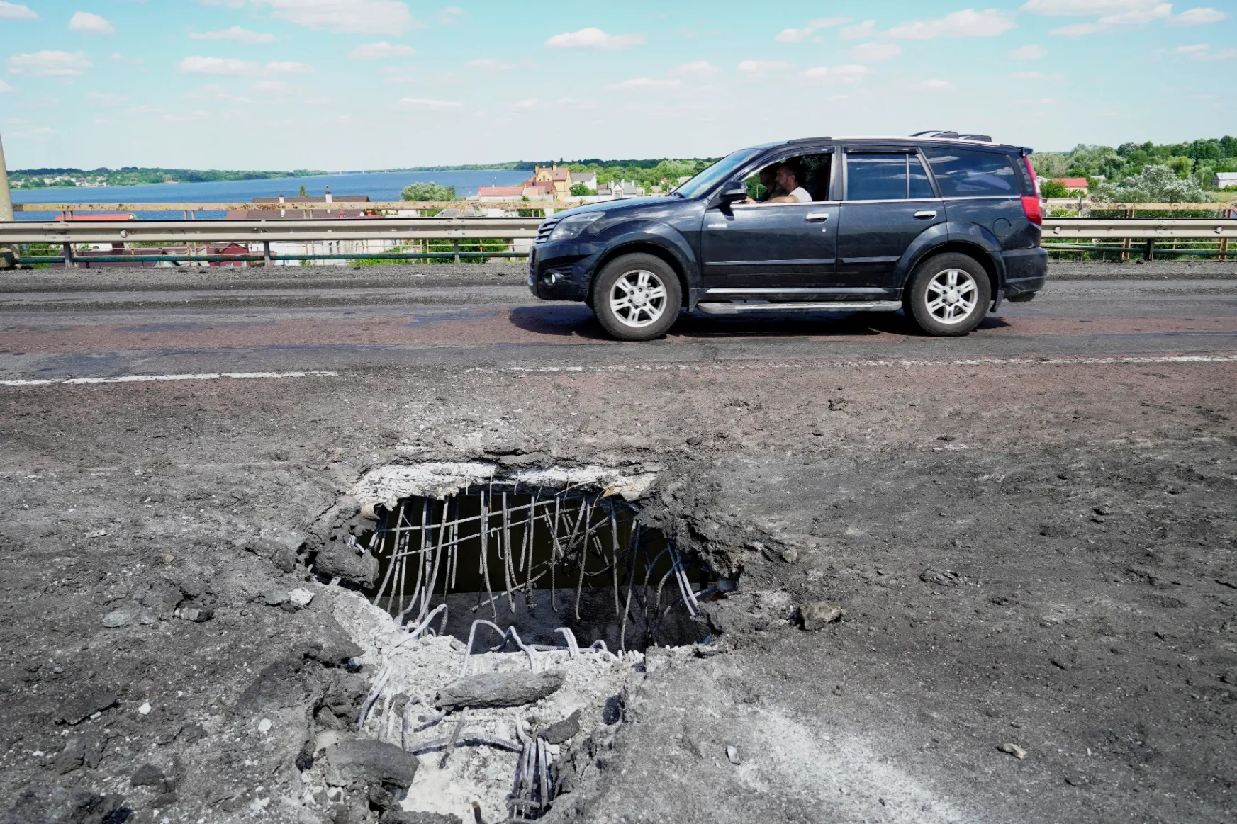 Három híddal kezdődhet az ukrán ellentámadás, a rakéta-sorozatvetők borítják az orosz logisztikát
