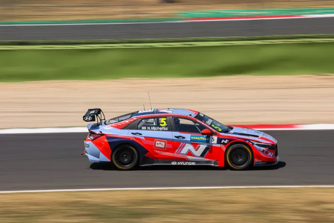 WTCR: Michelisz a 3. rajthelyet szerezte meg a perzselő olasz hőségben