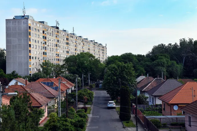 Kertes családi házak közé épült lakótelep Debrecenben – Fotó: Oláh Tibor / MTI bizományosi