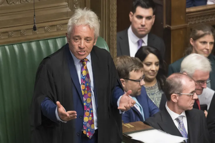John Bercow a lemondásáról szóló nyilatkozatához is látványos nyakkendőt viselt – Fotó: Jessica Taylor / UK Parliament / AFP