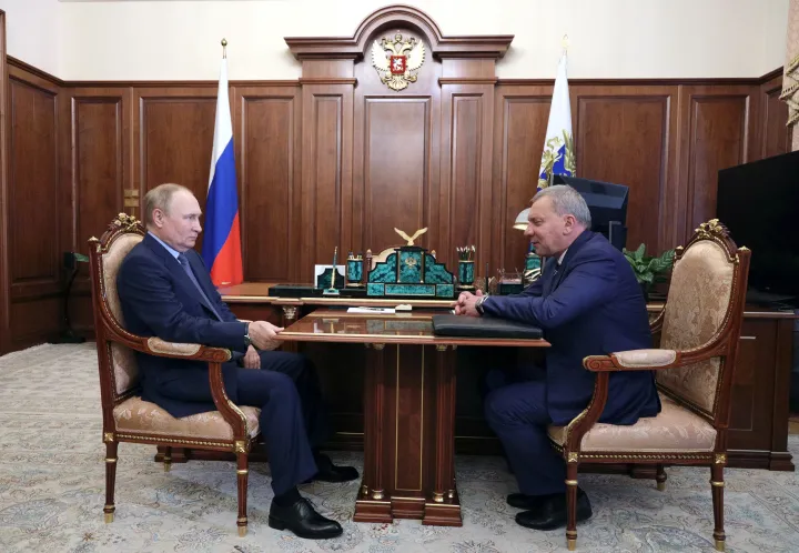 Vlagyimir Putyin találkozója a Roszkoszmosz új vezetőjével, Jurij Boriszovval Moszkvában, 2022. július 26-án – Fotó: Sputnik / Mikhail Klimentyev / Kreml / Reuters