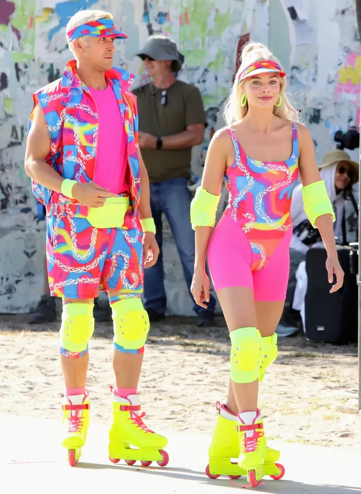 Ryan Gosling és Margot Robbie a Barbie-film forgatásán, 2022. június 28-án, Los Angelesben – Fotó: Mega / Getty Images